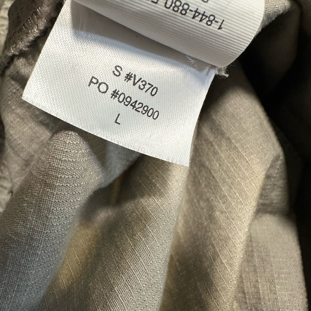 Vuori Ripstop Shorts Mens Large V370 8” Inseam Hiking 36x8 Beige Pockets - Picture 4 of 8